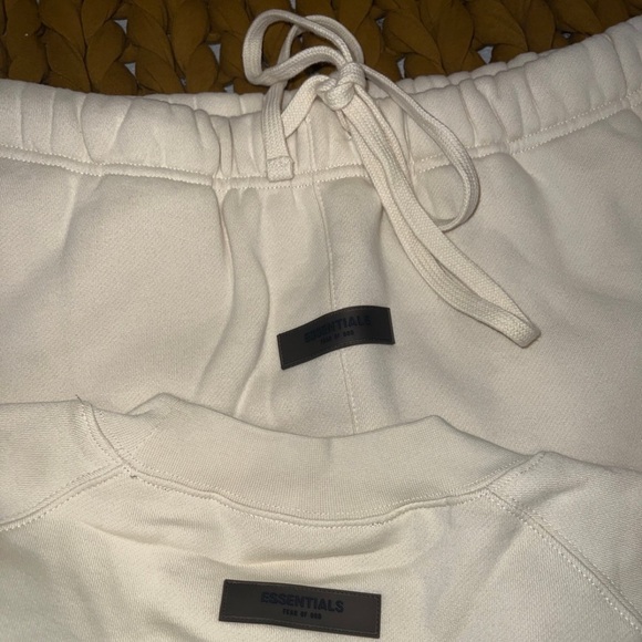 Fear of God Essentials Set - Picture 6 of 7